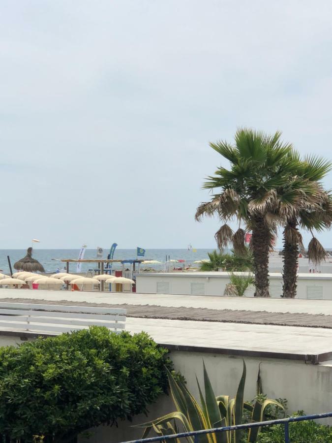 Sea Of ​​Rome Near The Center Of The Eternal City! Lido di Ostia Exteriér fotografie